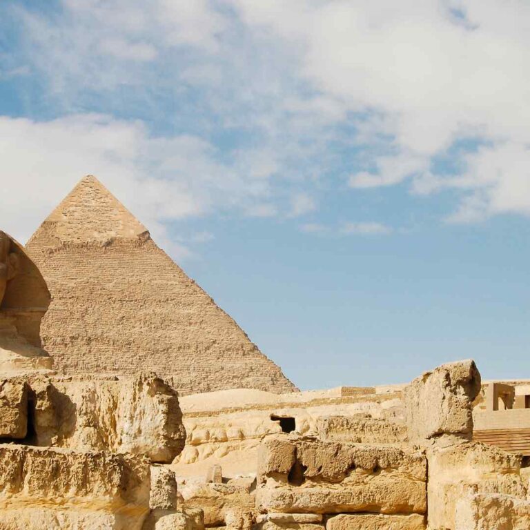 Choosing an all-inclusive Egypt tour can transform a simple vacation into an epic adventure, where every detail is taken care of for you. Whether you’re a history buff, an adventure seeker, or a lover of luxury,