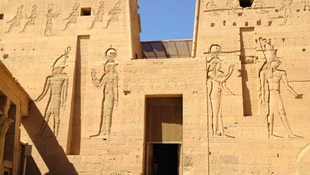 Aswan, Egypt, things to do in Aswan, Abu Simbel temples, Philae temple Aswan, Aswan to Luxor cruise, Luxor to Aswan cruise, Aswan Nile cruise, best time to visit Aswan