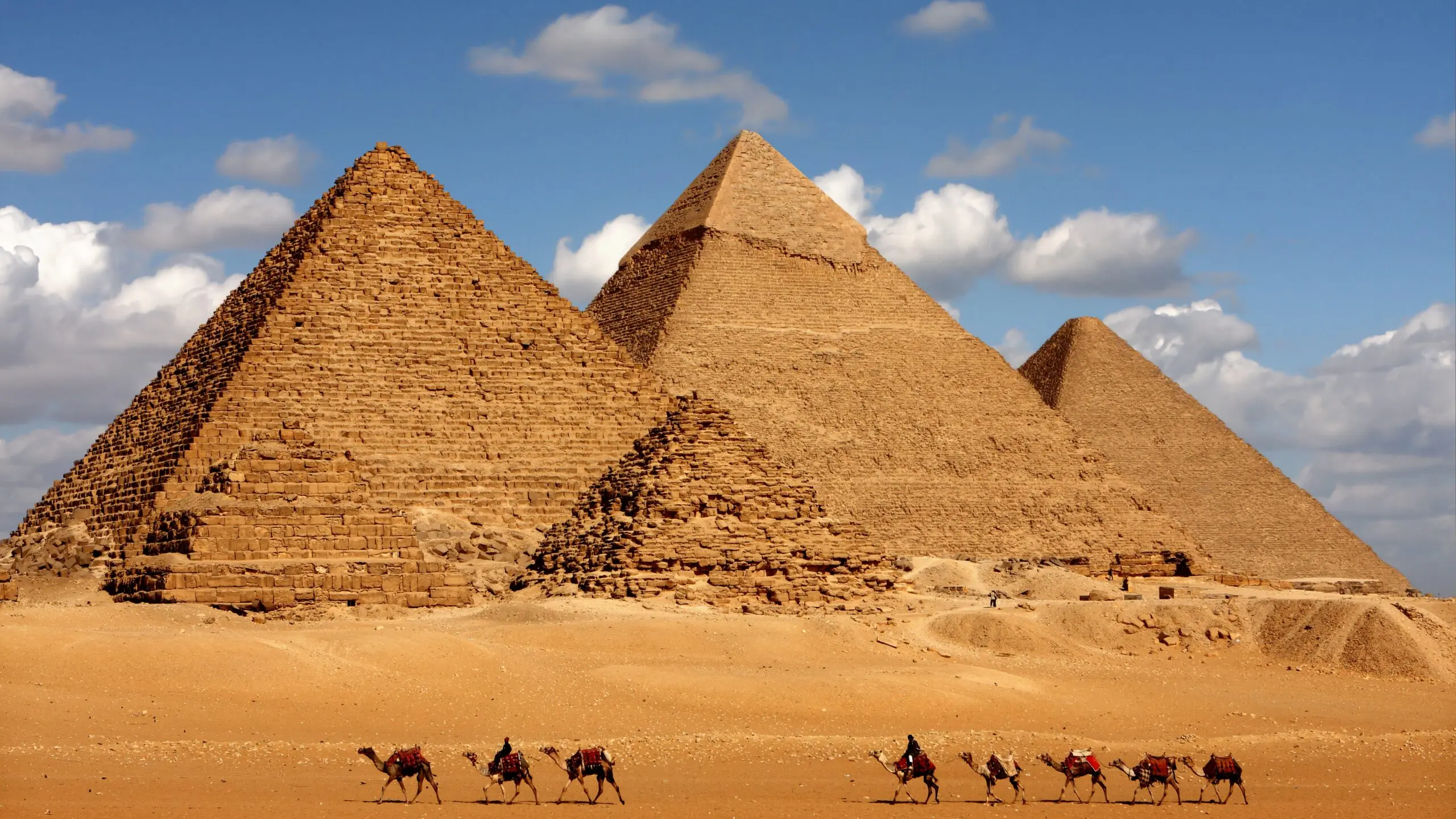 Egyptian pyramids scaled 