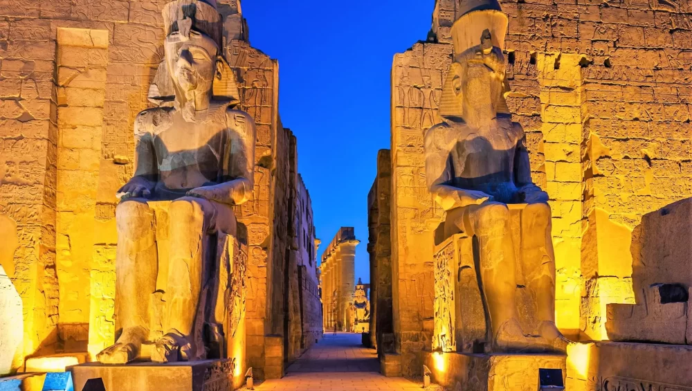 Luxor temple x