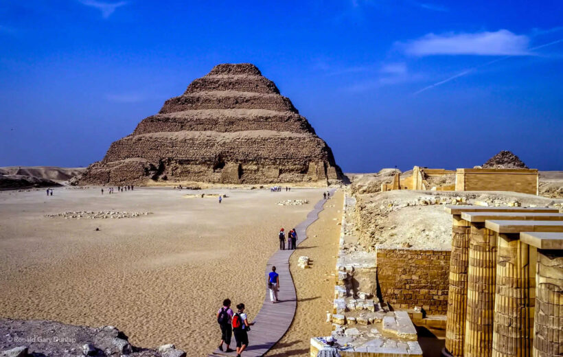 Excursión de un día a las Pirámides y Sakkara - APSE006