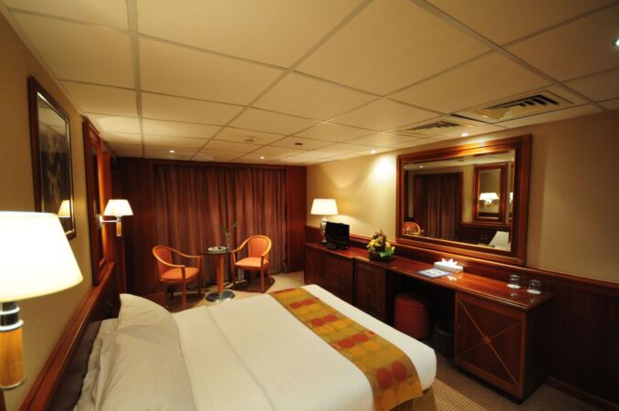 Royal Ruby Nile Cruise x