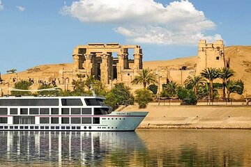 Egypt luxury tours packages, Egypt tours luxury, luxury Egypt tours, ultra luxury Nile cruise, best luxury Egypt tour companies, Egypt luxury tours.